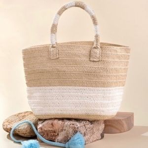 ALTRU Straw Tote NWT Causebox
